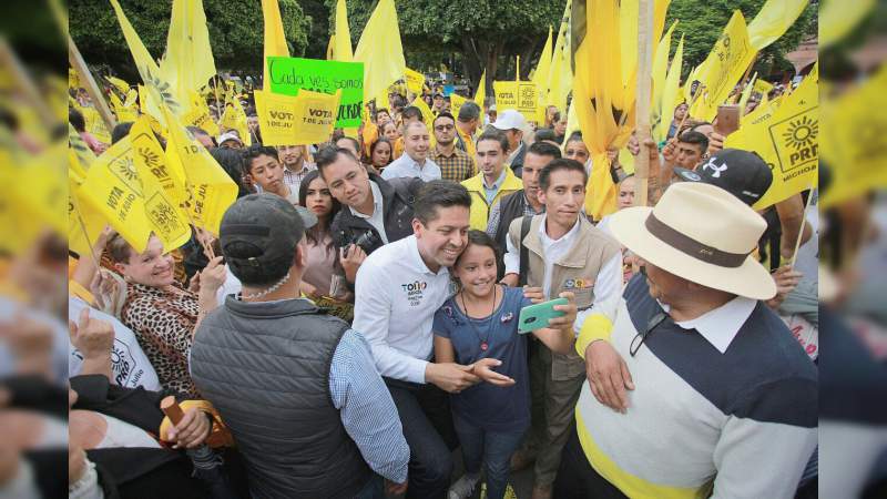 Seré el impulsor de la agroindustria en Michoacán desde el Senado: Toño García 
