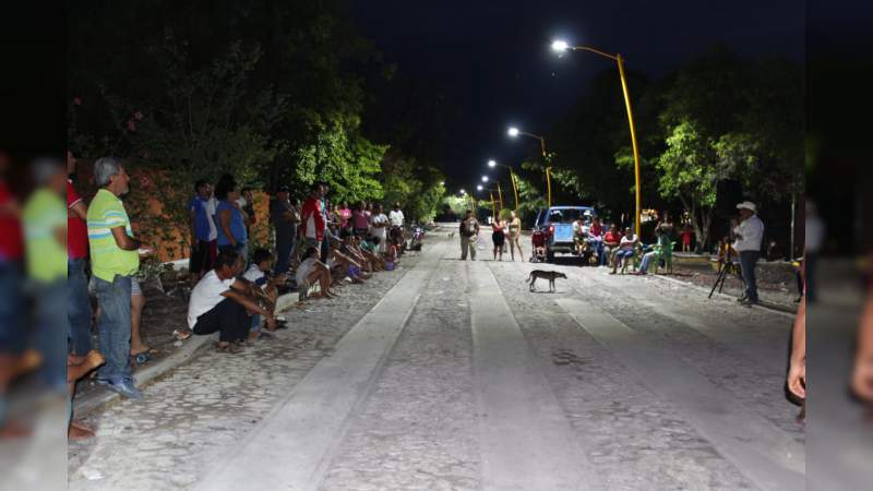 En Parácuaro los ciudadanos listos para votar por Huriel Bautista. - Foto 0 