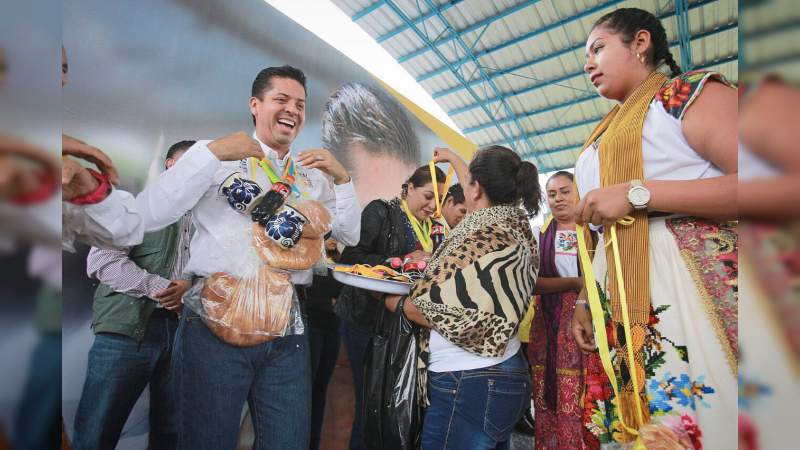 Pueblos originarios en Michoacán respaldan a Toño García como su voz en el Senado - Foto 0 