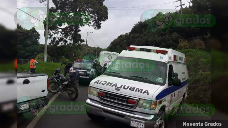 Balean y matan a conductor sobre la Uruapan - San Juan Nuevo, en Michoacán 