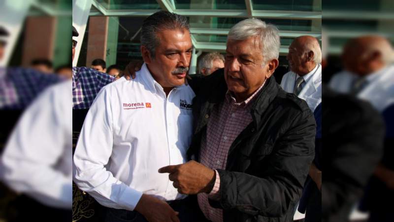 AMLO llama a votar por Raúl Morón, para garantizar la transformación de Morelia 