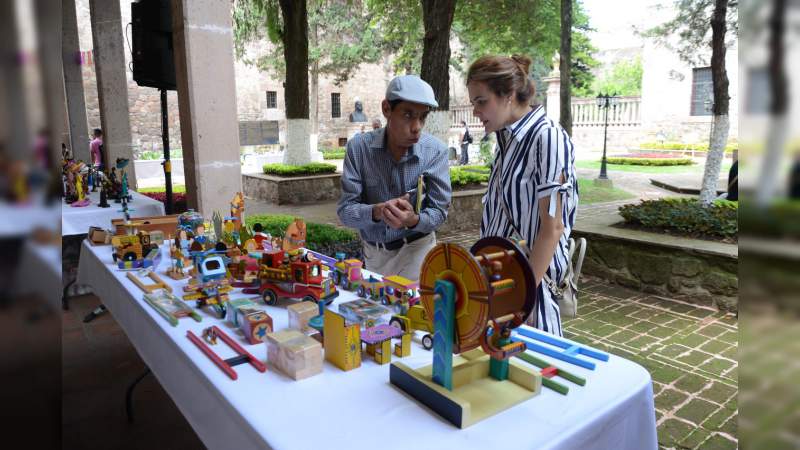 Inaugura la Secretaría de Cultura de Morelia, la Primer Feria Artesanal “La Cultura en tus manos” - Foto 0 