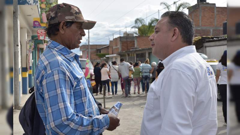 Sacaremos del olvido a los habitantes de las colonias del sur de Morelia: Carlos Quintana 