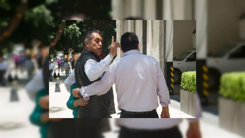 Buscarían juicio político contra El Bronco 