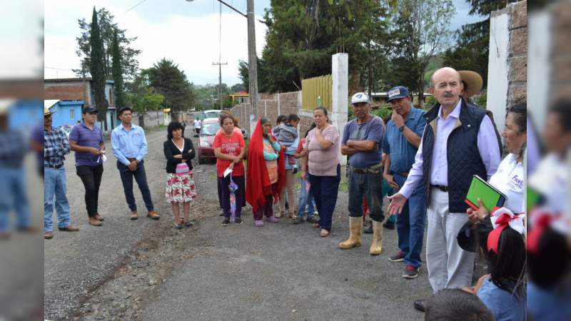Con Fausto Vallejo Figueroa no hay que calar gallo, aseguran habitantes de Teremendo 