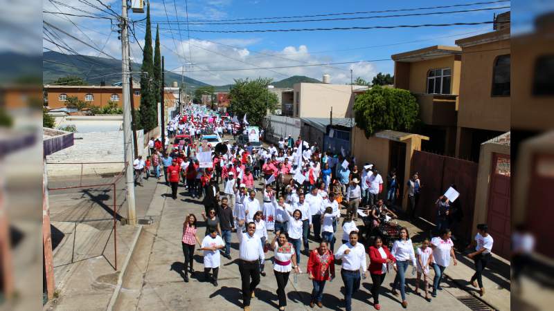 Más de dos mil asistentes apoyaron el cierre de campaña de Lety Arroyo 