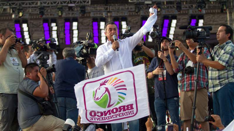 El Bronco cerró campaña en Monterrey 