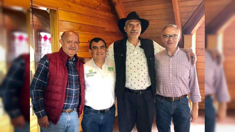 Se suma José Manuel Mireles al proyecto de Constantino Ortiz 