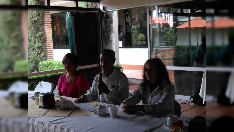 Los candidatos de Tarímbaro a edil y diputación local, Baltazar Gaona padre e hijo, no representan los valores de Morena 