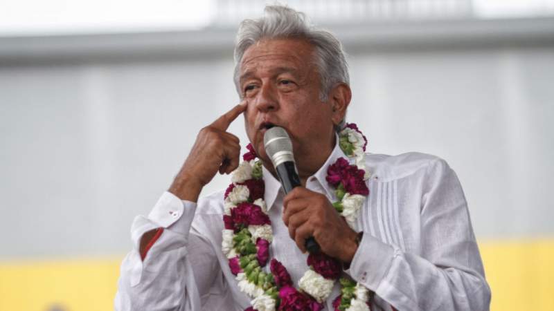 Creador de El Populismo es empleado de Peña Nieto: López Obrador 