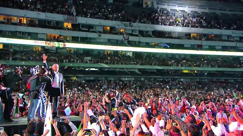 Con fiesta en el Estadio Azteca cierra AMLO su campaña - Foto 0 
