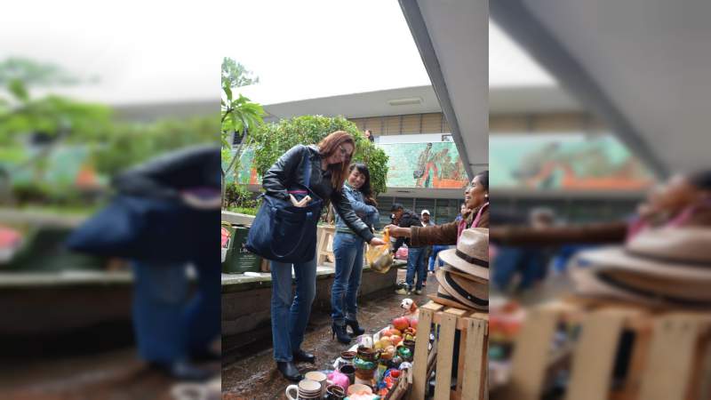 La Universidad Michoacana, solidaria con las comunidades indígenas: Medardo Serna - Foto 2 