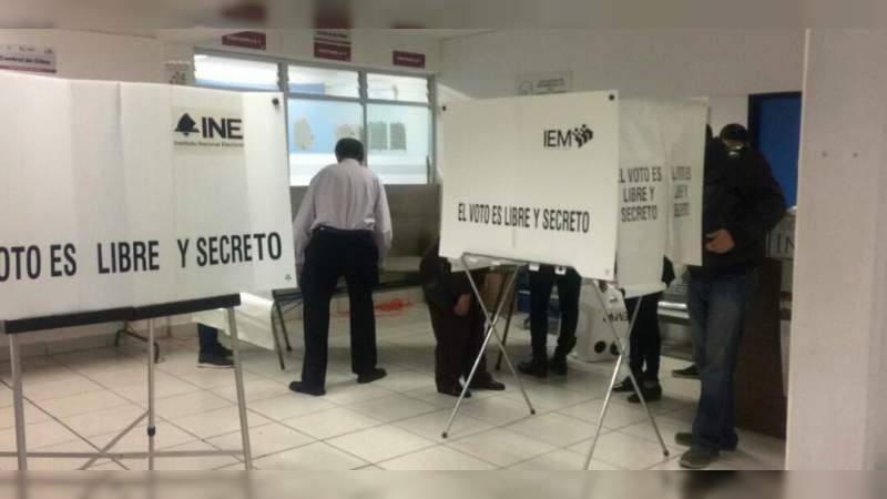 Roban 3 mil boletas electorales en Charo 