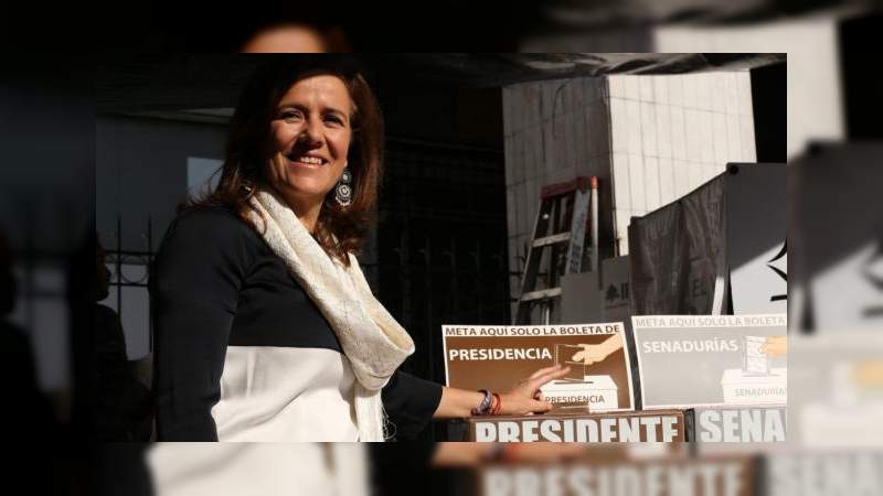 Margarita Zavala acudió a votar 