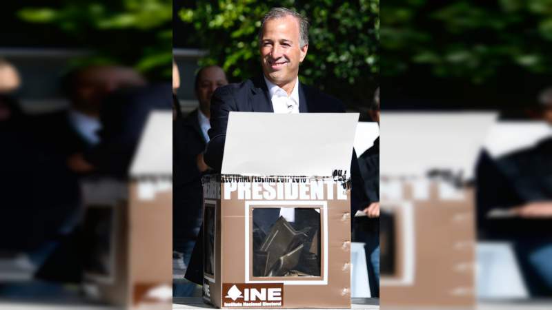 José Antonio Meade ejerció su derecho al voto - Foto 2 