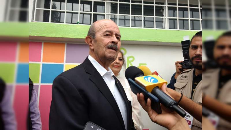 Emite Fausto Vallejo su sufragio  - Foto 1 