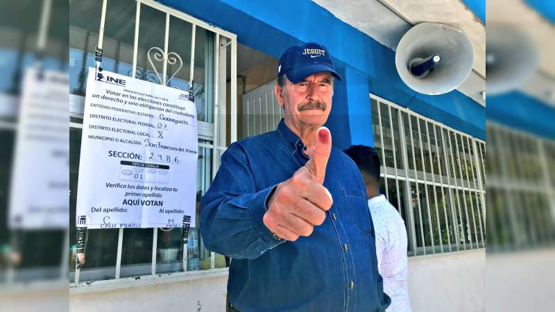 Se burlan de Vicente Fox tras presumir su voto 