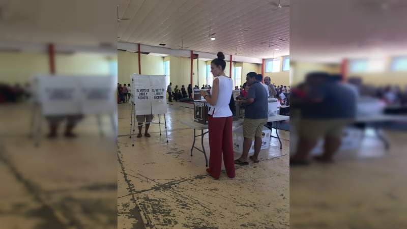 Comienza cierre de casillas en cuatro entidades más del país 