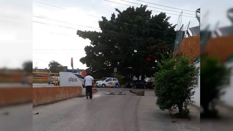 Chiapanecos rompen boletas al negárseles el derecho a votar - Foto 1 