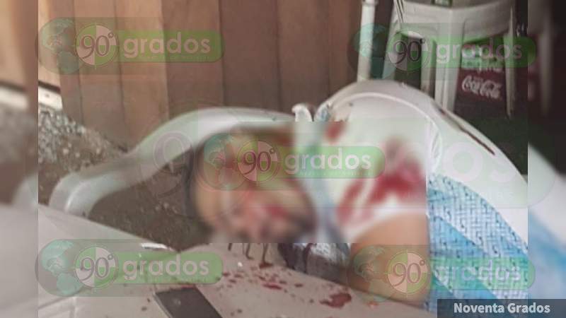 Balacera en restaurante deja un muerto y un herido grave en Petatlán, Guerrero - Foto 0 
