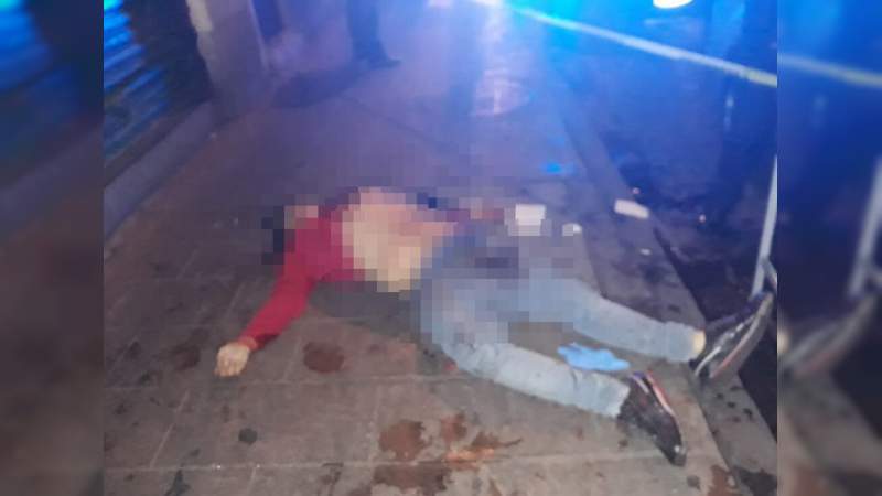 Cadenero asesina a joven afuera de bar en Ciudad de México  - Foto 0 