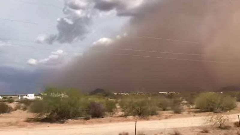 Impresionante tormenta de arena azota Arizona 
