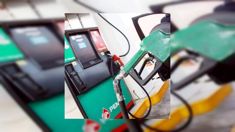 ¿Cuáles son los riesgos de controlar el precio de la gasolina? 