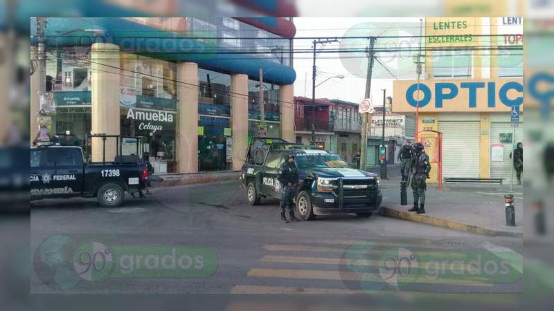 Operativo de la PGR en tianguis desata enfrentamiento en Celaya - Foto 1 