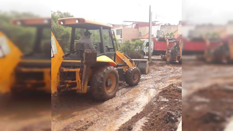 Dirección de Desarrollo Rural apoya en limpieza de zonas rurales afectadas por lluvias     