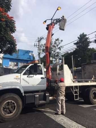 Acondicionan panteón de Morelia y alrededores para el Día de Muertos - Foto 0 