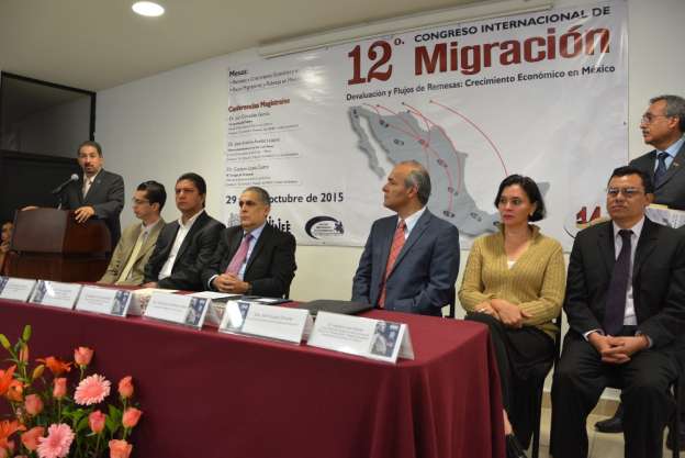 Tiene la Universidad Michoacana mucho que aportar a México: Rector 