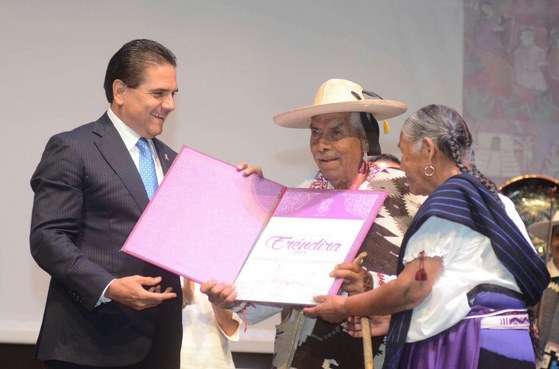 Democratizar la cultura en Michoacán para lograr el desarrollo: Silvano Aureoles‏  