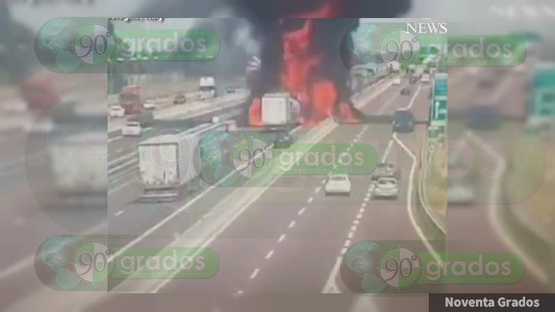 Explosión de pipa en Italia deja un muerto y 70 heridos  - Foto 1 