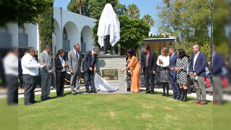 Remodelado el acceso principal de Ciudad Universitaria y reubicada la estatua de Pascual Ortiz Rubio - Foto 0 