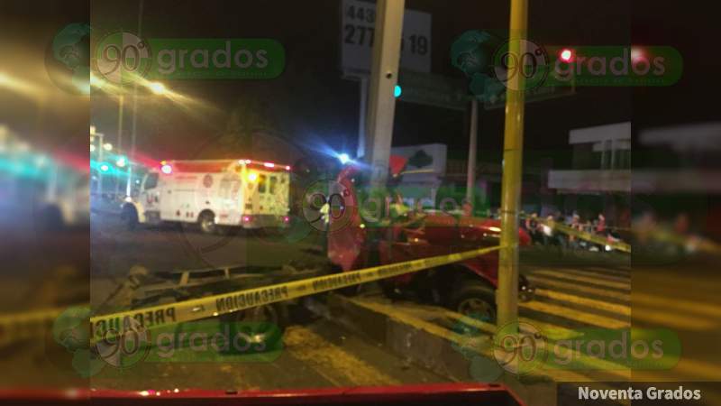 Muere joven mujer en ¡impresionante!, accidente en Uruapan, Michoacán  