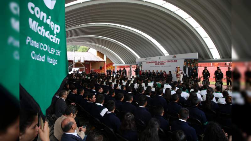 En Michoacán, arranque nacional del ciclo lectivo del Conalep  