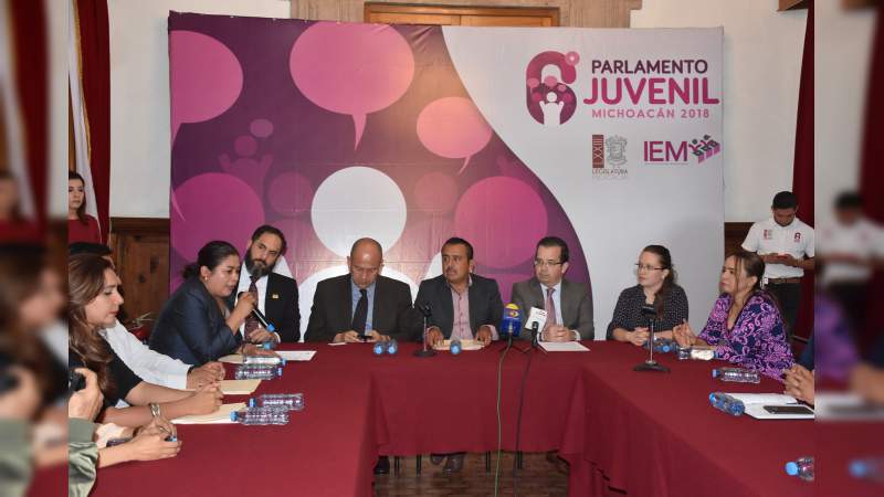 Jóvenes seleccionados interesados en derechos humanos y desarrollo social - Foto 1 