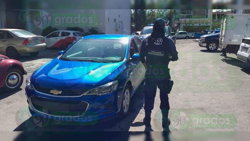 Recuperan tres de seis autos robados de agencia en Uruapan - Foto 2 