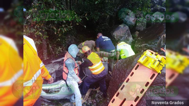 Accidente vehicular en la Autopista Siglo XXI deja un muerto y dos heridos - Foto 1 