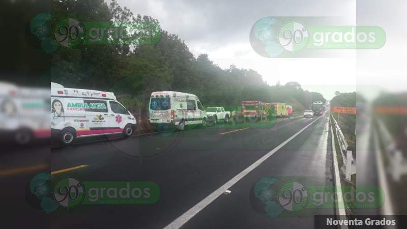 Accidente vehicular en la Autopista Siglo XXI deja un muerto y dos heridos