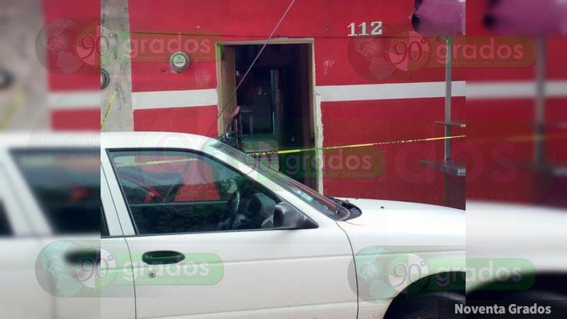 Lo hieren a balazos tras meterse a su casa en Juventino Rosas, Guanajuato - Foto 1 