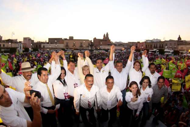 Encabezan Silvano Aureoles masivo evento en el Centro Histórico de Morelia (Fotogalería) - Foto 2 