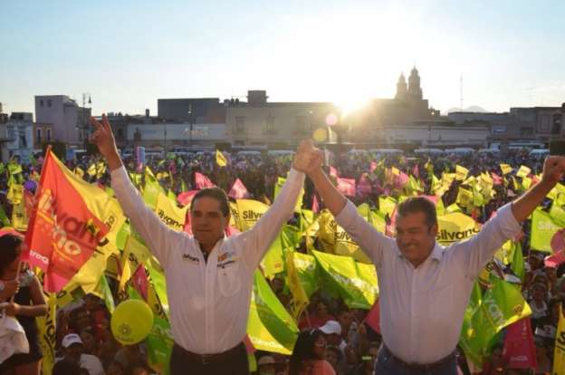 Encabezan Silvano Aureoles masivo evento en el Centro Histórico de Morelia (Fotogalería) - Foto 3 