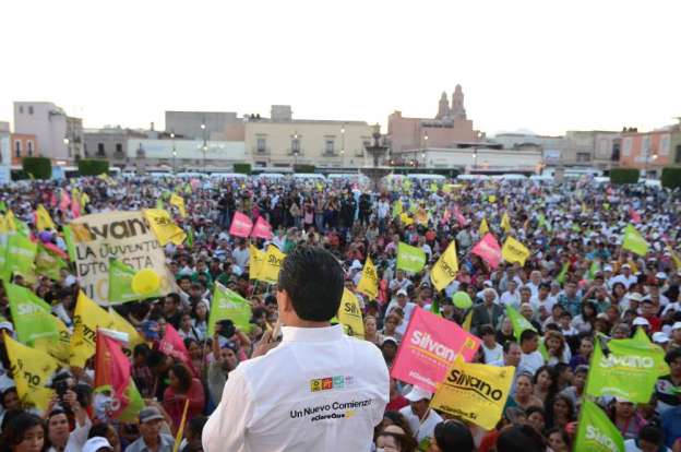 Encabezan Silvano Aureoles masivo evento en el Centro Histórico de Morelia (Fotogalería) - Foto 5 