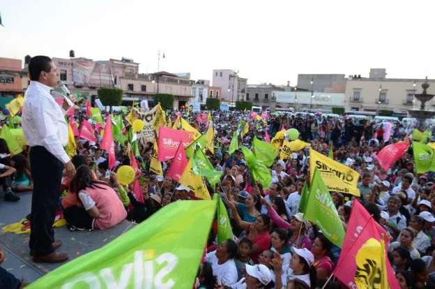 Encabezan Silvano Aureoles masivo evento en el Centro Histórico de Morelia (Fotogalería) - Foto 6 