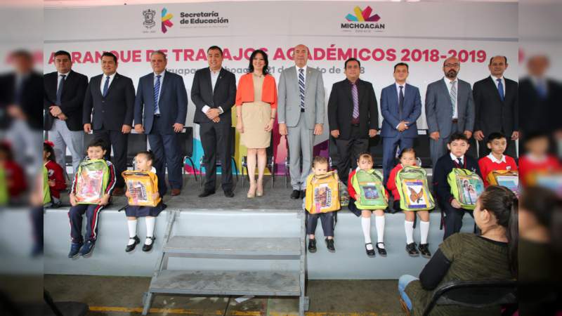 Construyamos un camino diferente y hablemos más de educación: Alberto Frutis Solís - Foto 0 