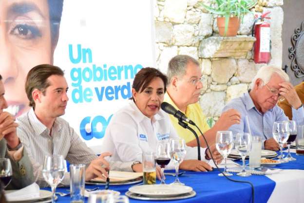 Michoacán requiere mayor participación del sector empresarial: Luisa María Calderón 