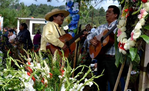 Día de muertos, tradición que aún se mantiene viva en Zacán, Michoacán - Foto 4 
