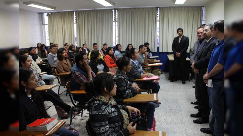 Presentan EGEL-CENEVAL mil 323 egresados de 22 programas académicos de la UMSNH 
