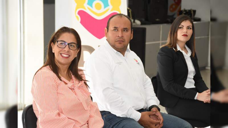 Concluye diplomado en Fundamentos Básicos de Terapia Física 